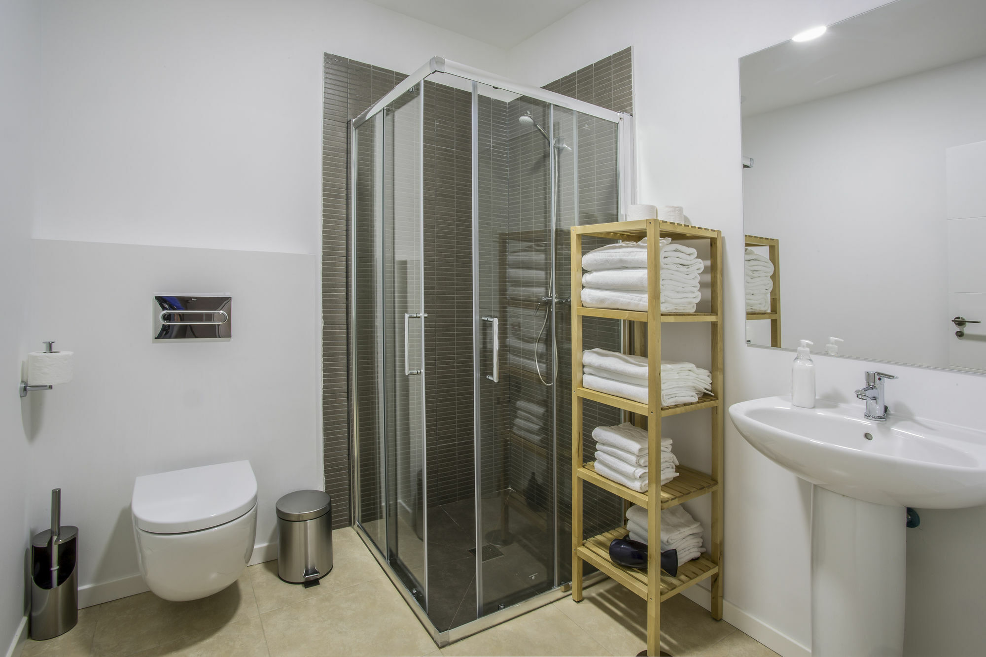Slow Suites Luchana Madrid Exterior photo
